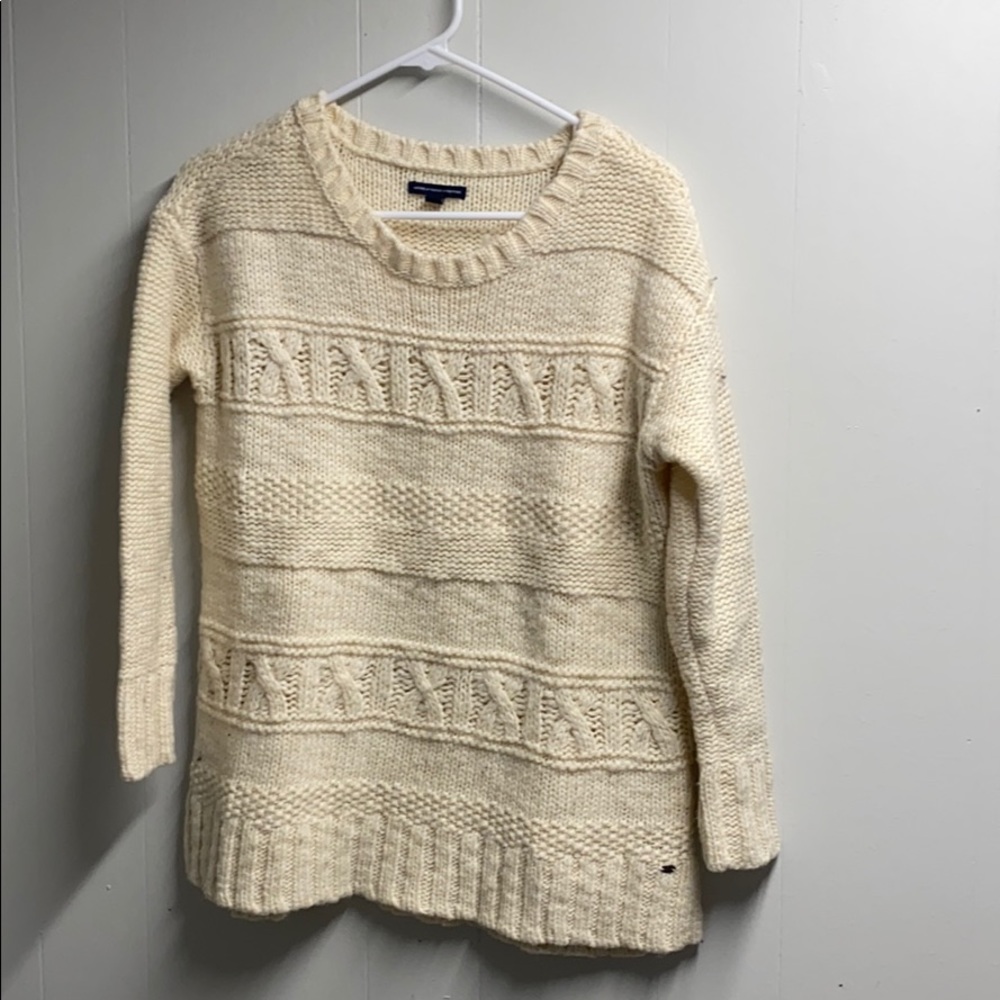 American Eagle sweater